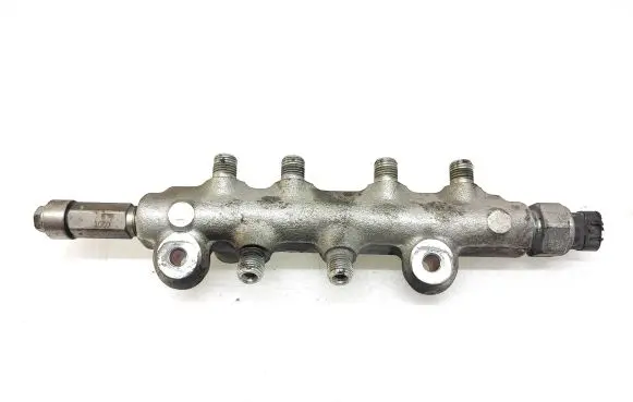 Mazda 6 Fuel main line pipe 03K00538