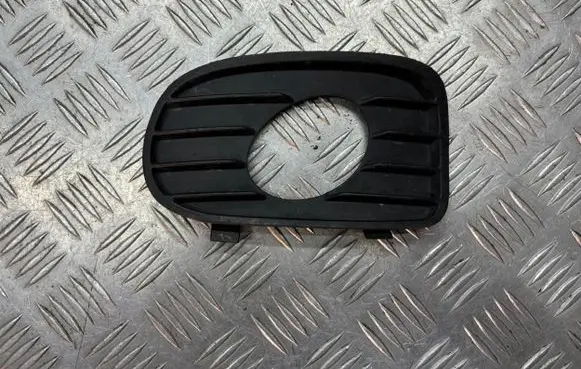Opel Vectra B Front fog light trim/grill 90586628 2533306