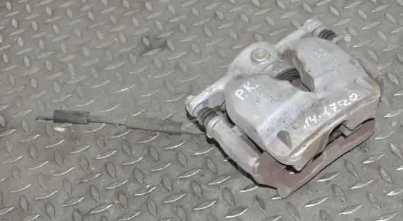 Mercedes-Benz C W205 Front brake caliper