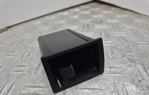 Mercedes-Benz E W212 Ashtray (rear) A2128100130