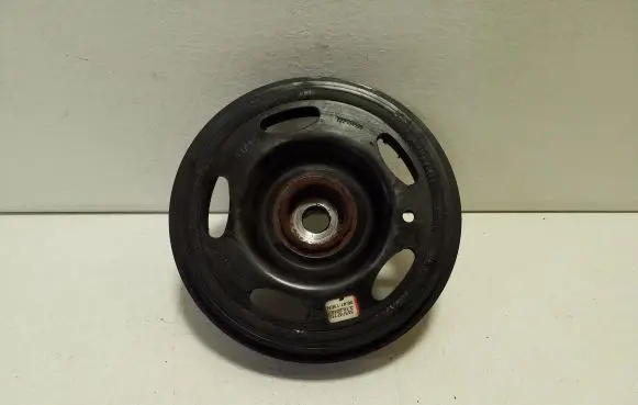 Opel Zafira C Crankshaft pulley 55574771