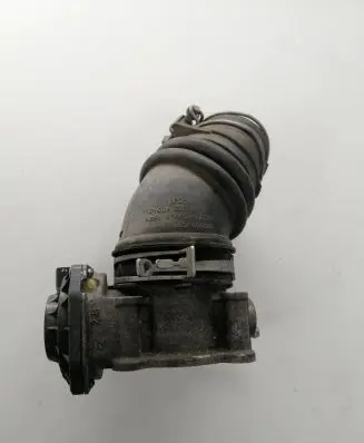 Toyota Auris E180 Throttle valve 220300T110