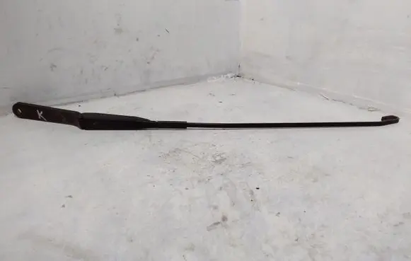 Opel Vivaro Front wiper blade arm 7700311584 91165491 80005697B
