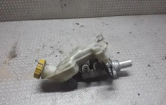 Mazda 2 Master brake cylinder