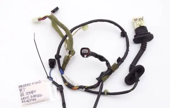 Mitsubishi Pajero Rear door wiring loom 8512A270