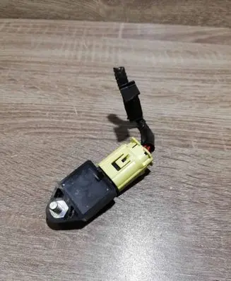Toyota Avensis T250 Airbag deployment crash/impact sensor 8983105010