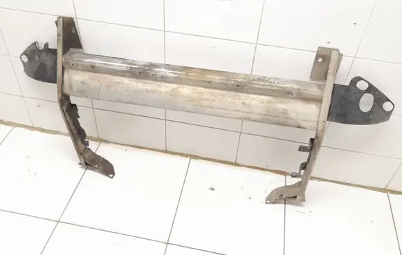 Land Rover Freelander Radiator mount bracket