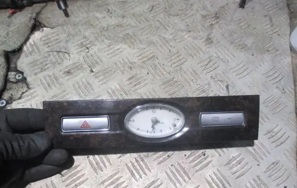 Ford Mondeo Mk III Clock 