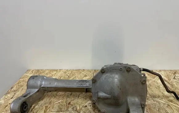 Nissan Navara D40 Front differential EAO3