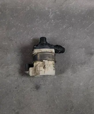 Mercedes-Benz S C217 Water pump A0005001986
