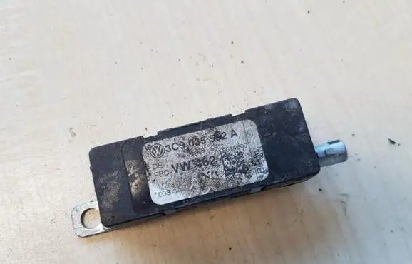 Volkswagen PASSAT B6 Antenna control unit 3c9035552a vw462