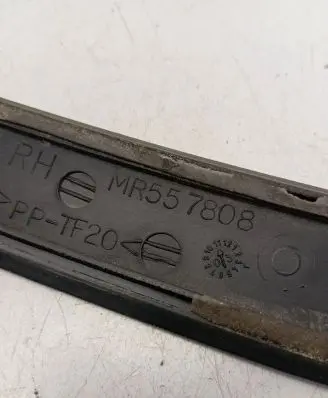 Mitsubishi Endeavor Other exterior part MR557808