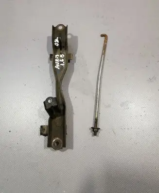 Toyota Auris 150 Battery bracket 
