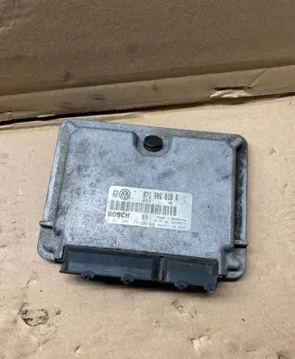 Volkswagen Golf IV Engine control unit/module 071906018R 0261206176