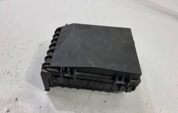 Volkswagen Touran I Fuse module 1K0937124H 015345021 10866