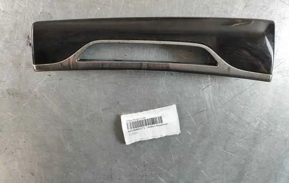 Dashboard trim