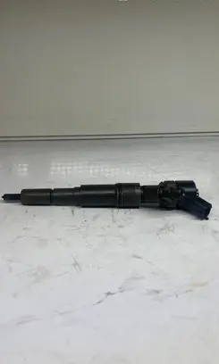 BMW 5 E39 Fuel injector 0445110048
