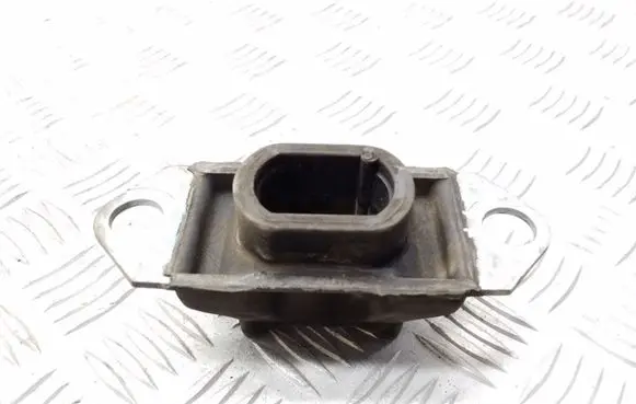 Dacia Logan I Gearbox mount