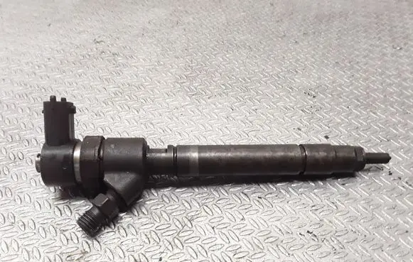 Volvo S80 Fuel injector 0445110251 30750283