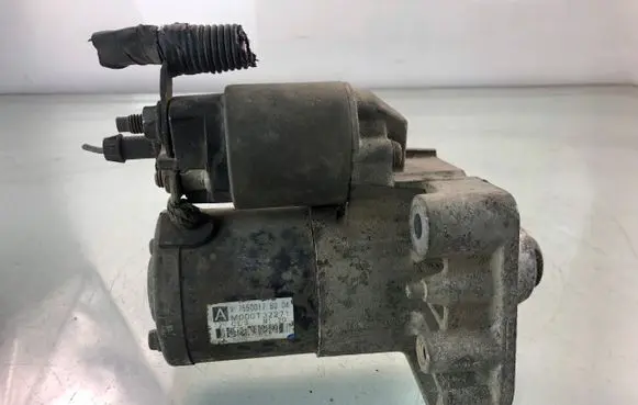 Peugeot 208 Starter motor 7550017