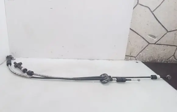 Ford Focus Gear shift cable linkage XS4RYE395HC