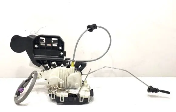 Mercedes-Benz ML W166 Front door lock A1667200135