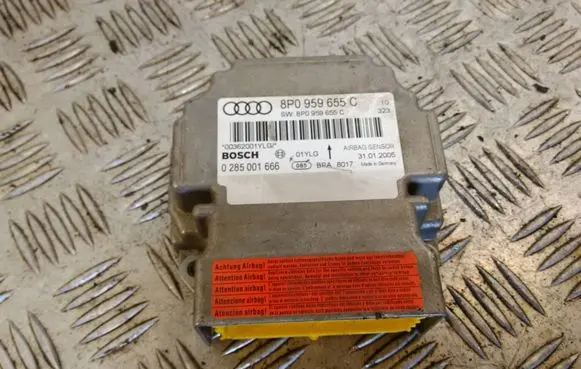 Audi A3 S3 A3 Sportback 8P Airbag control unit/module 8P0959655C 0285001666
