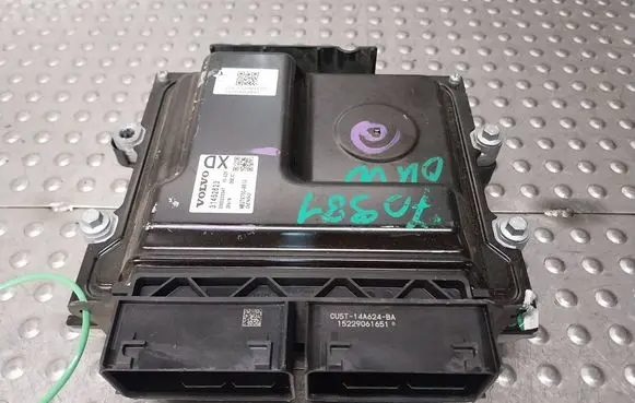 Volvo V40 Engine control unit/module ECU 31452623