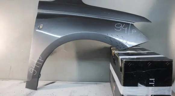 Volkswagen Caddy Fender mounting bracket 2K7821106 513S