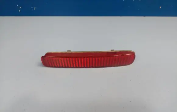 Toyota Corolla Verso AR10 Rear tail light reflector E43020003