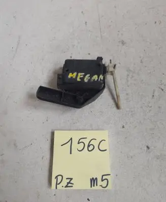 Renault Megane III Fuel tank cap lock motor 8324782