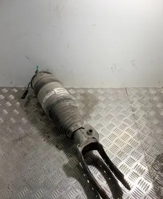 Volkswagen Touareg II Front air suspension shock absorber 7P6616040N