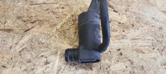 Volvo S80 Windscreen/windshield washer pump 1S7117K624DD