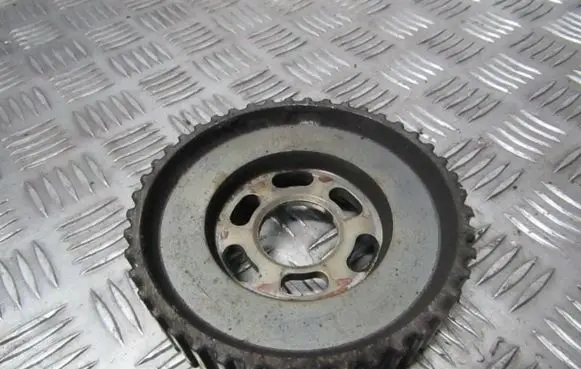Volkswagen Golf IV Fuel pump gear (pulley) 03c130111a
