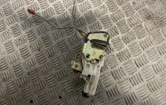 Front door lock