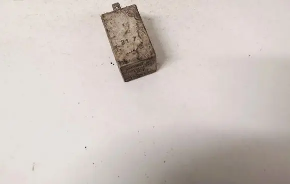 Renault Laguna I Other relay 7700844036