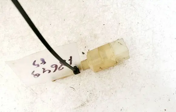 Volkswagen PASSAT B5 Brake pedal sensor switch 4a0945515a