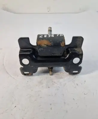 Nissan Navara D23 Engine mount bracket 11220