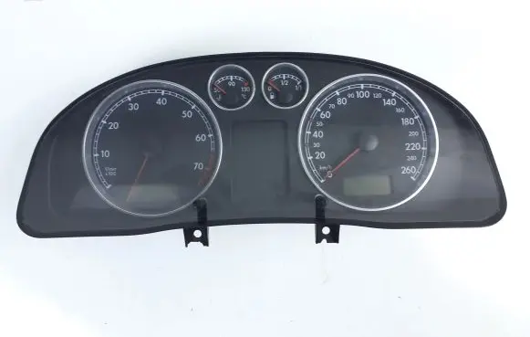 Volkswagen PASSAT B5.5 Speedometer (instrument cluster) 3B0920805A 3B0920805