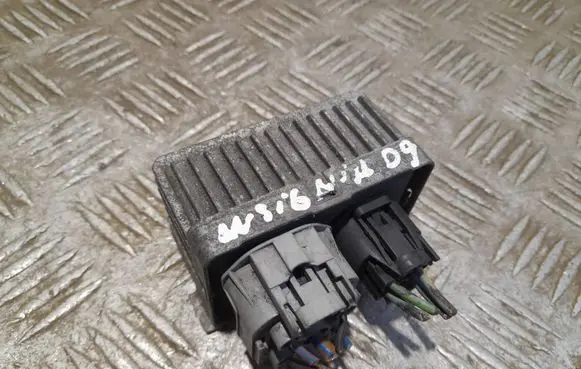 Opel Insignia A Glow plug pre-heat relay 55574293 0522122601