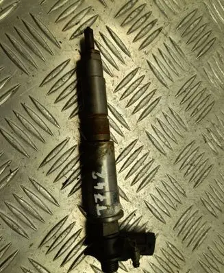 Fuel injector