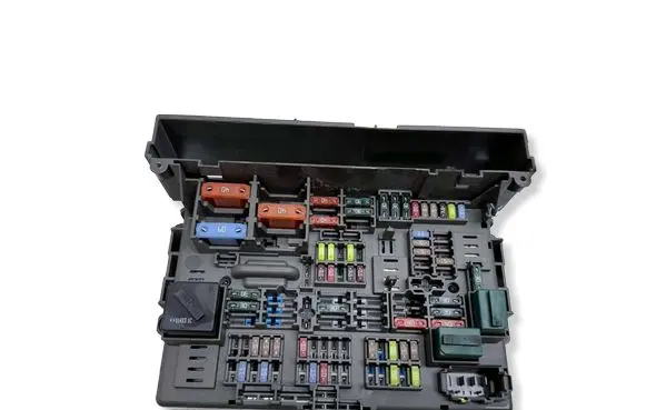 BMW 3 E90 E91 Fuse module 9119446