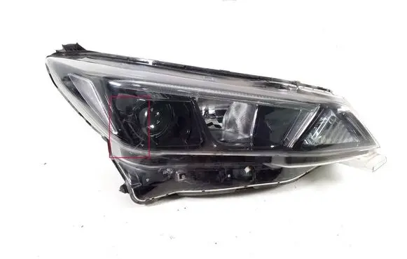 Nissan Leaf II (ZE1) Headlight/headlamp 260105SH0A
