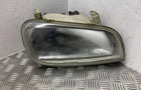 Toyota RAV 4 (XA10) Headlight/headlamp