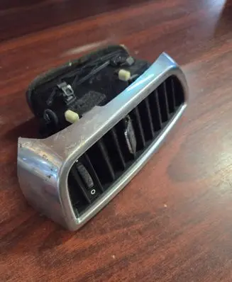 Porsche Cayenne (92A) Dash center air vent grill 7P5819727 7P5819727B