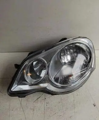 Volkswagen Polo IV 9N3 Headlight/headlamp dust cover 44111a8l