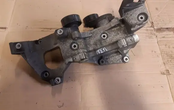 Peugeot 4007 Generator/alternator bracket 9661297180