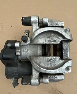 Subaru Legacy VII Rear brake caliper 26620AN00A
