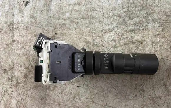 Nissan Navara D40 Wiper control stalk 8109sd