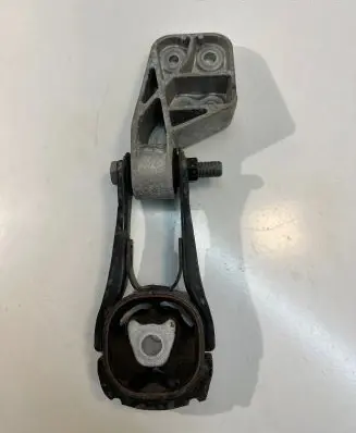 Toyota C-HR I Engine mount bracket AC46000